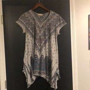 Short sleeved tunic shirt